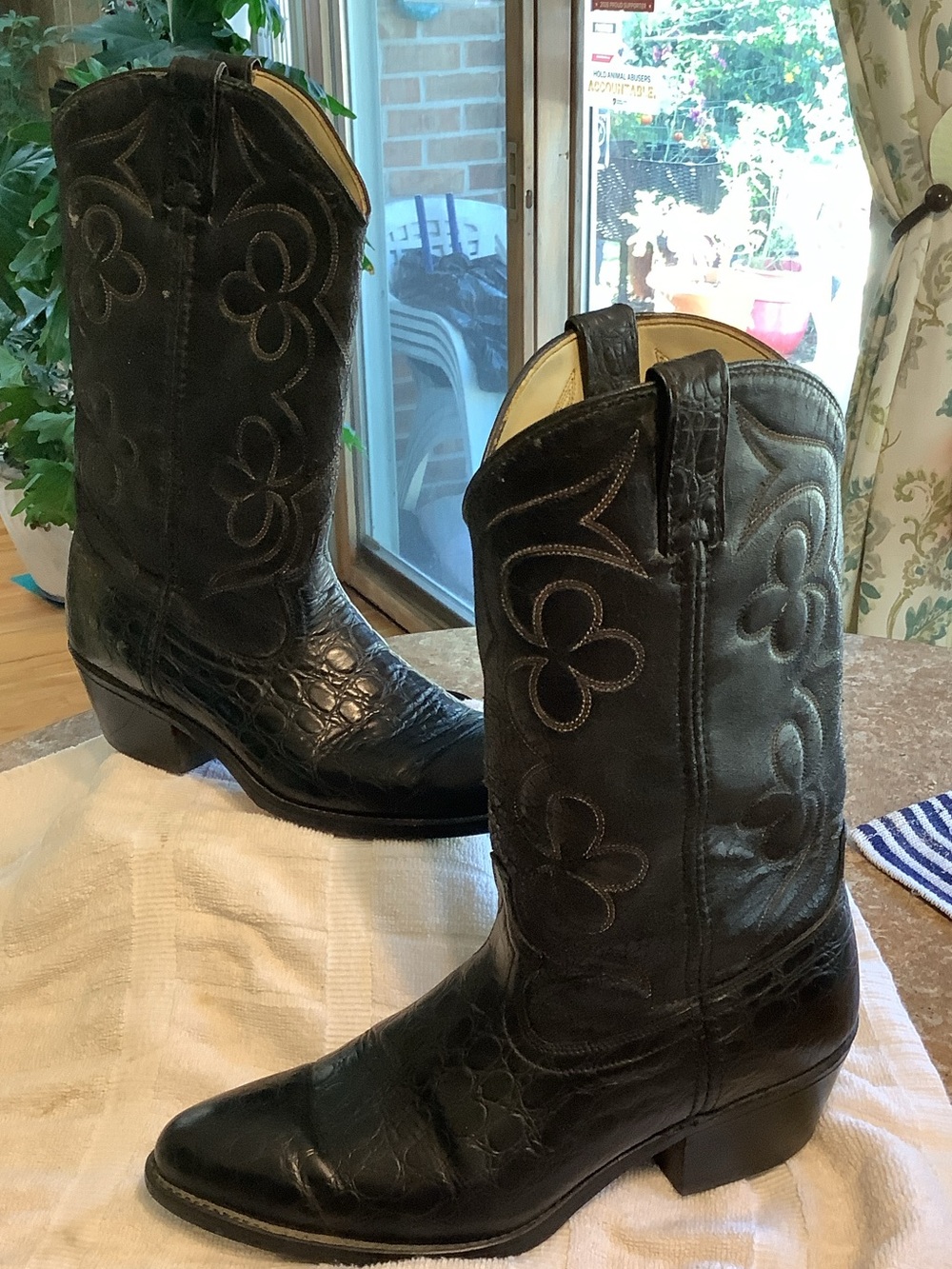 LADIES BLACK LEATHER WESTERN BOOTS